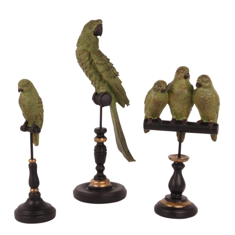 Escultura de papagaio sobre base - verde - 33 cm