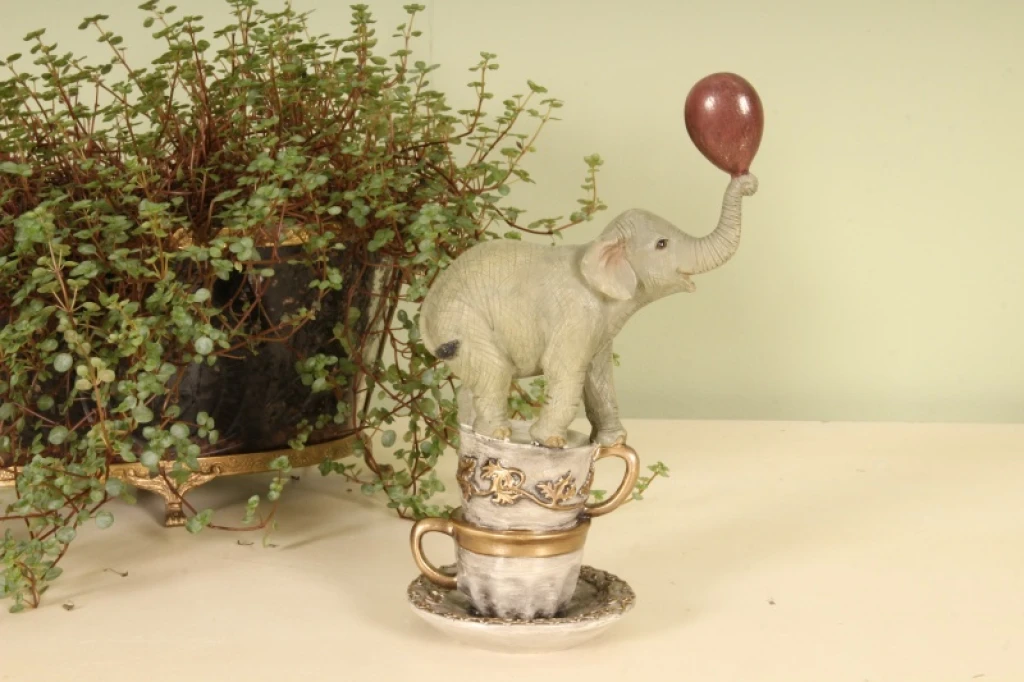 Estatueta de Elefante - marrom - 20 cm
