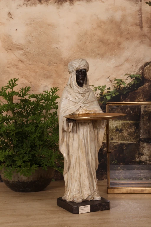 Figura Mourisca - marfim - 51 cm - resina artística