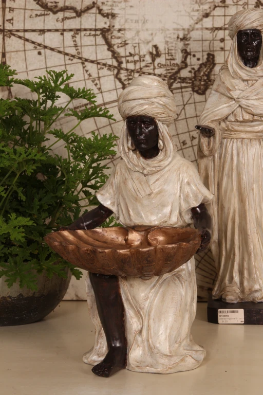 Figura Mourisca - marfim - 36,5 cm - resina artística