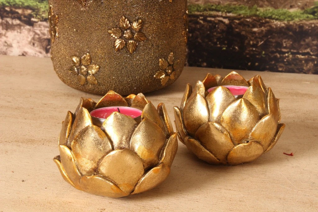 Candelabro Flor - 7,1 cm - dourado - resina sintética