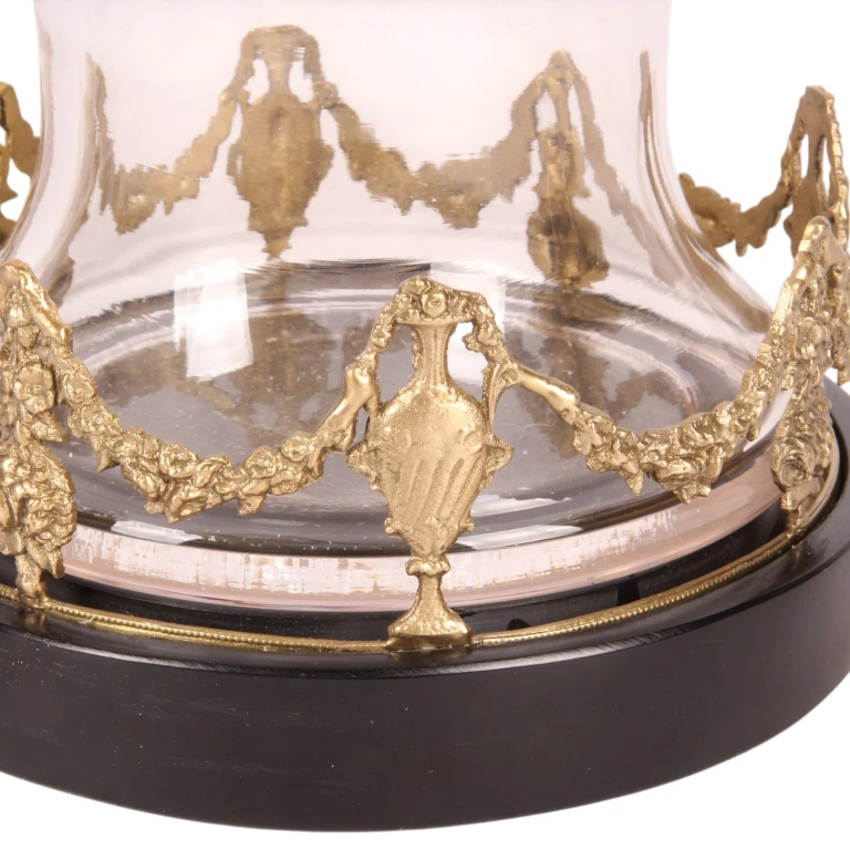 Castiçal - 35 cm - dourado - latão e vidro