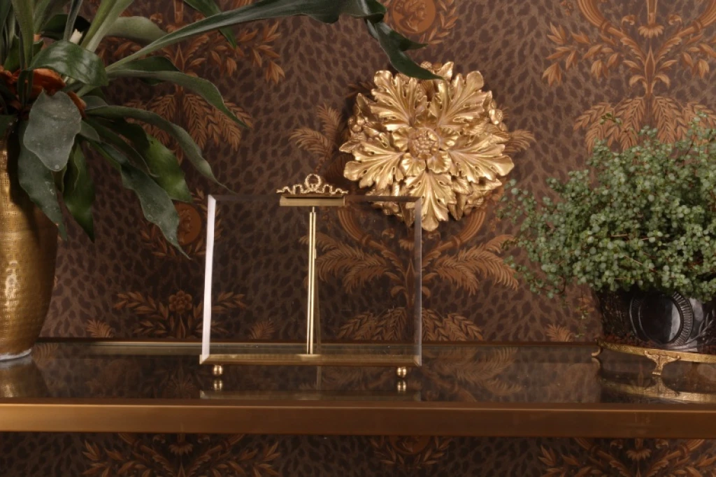 Ornamento de Parede Flor - dourado - 25,5 cm - resina sintética